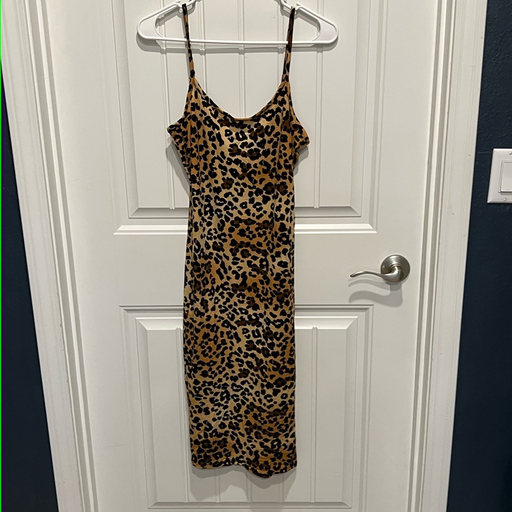 Women’s cheetah bodycon dress size m